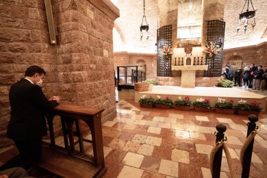 Il governo ipoteca l’industria nazionale, ma dimentica le risorse umane