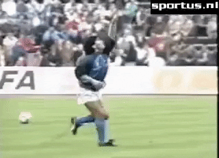 Maradona, l’uomo che ha vissuto ed è morto, nel clamore Maradona, l’uomo che ha vissuto ed è morto, nel clamore