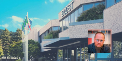 Stampò dei manifesti per la Lega e si ritrova in croce per i 49 milioni