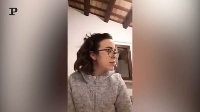 Infermiera risponde ai negazionisti Covid: “Non venite in ospedale, non meritate i nostri sacrifici”