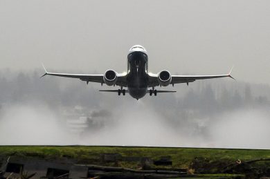 Il Boeing 737 Max torna a volare