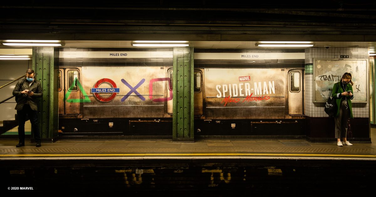 Galleria foto 'Playstation veste Londra per pubblicizzare la nuova console' - foto 6