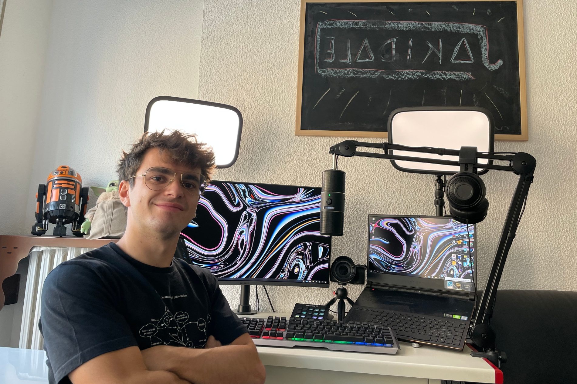 Smart working, come trasformare la scrivania di casa nell’ufficio perfetto