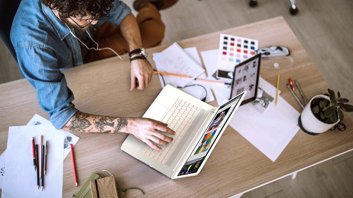 Smart working, come trasformare la scrivania di casa nell’ufficio perfetto