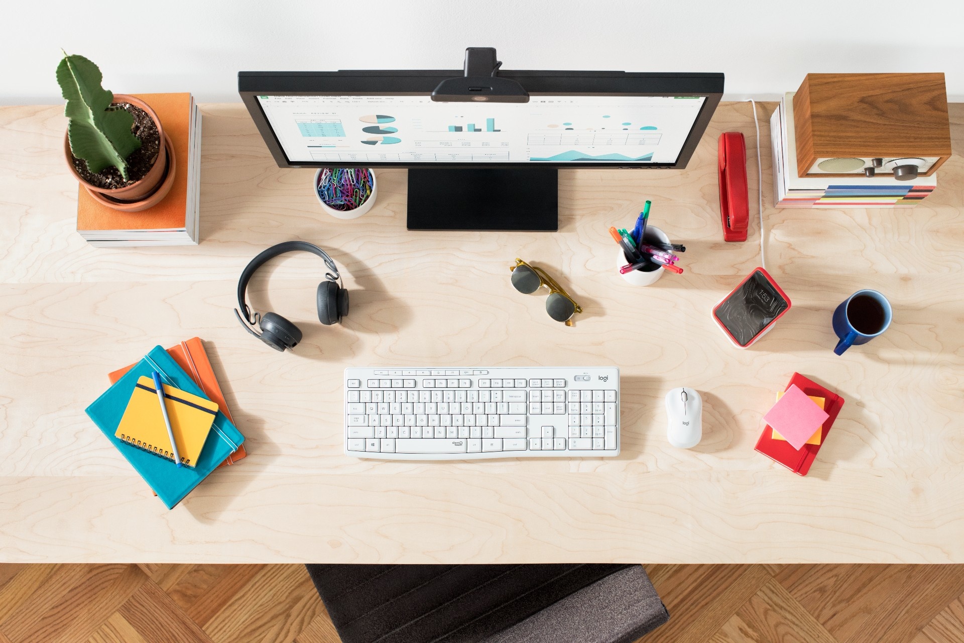 Smart working, come trasformare la scrivania di casa nell’ufficio perfetto