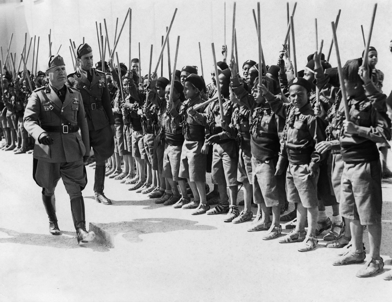 Mussolini, la costruzione del mito