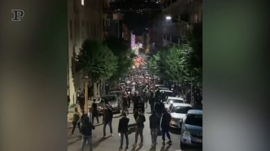 Protesta contro il Dpcm, i manifestanti bloccano l’autostrada