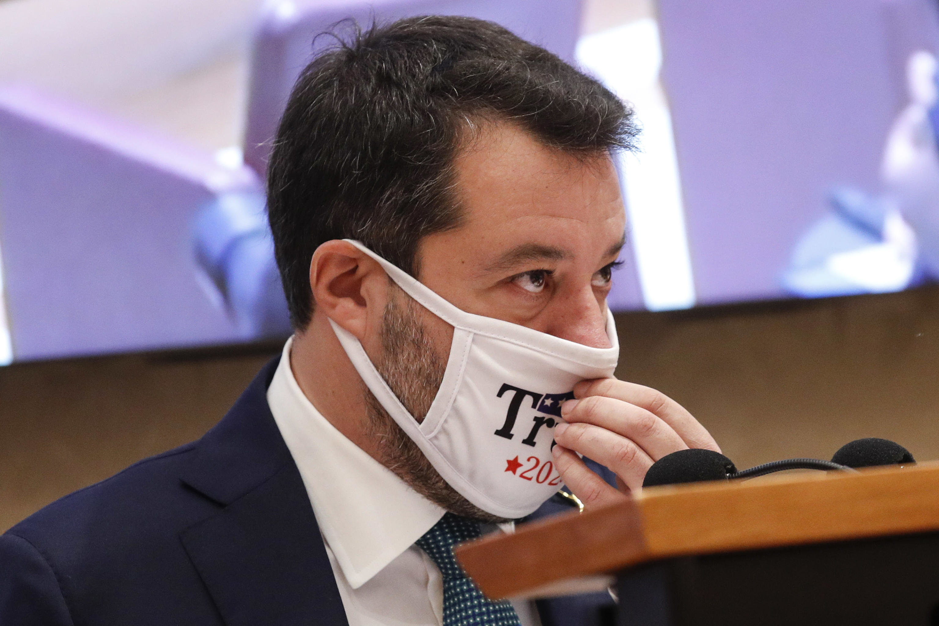 La Lega porta la clorochina in Senato