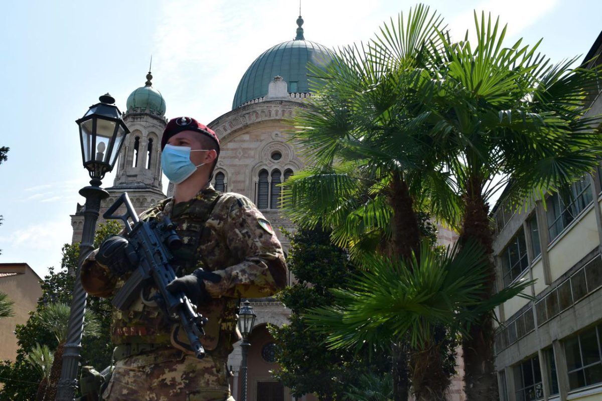 Galleria foto 'Un anno con l’Esercito Italiano' - foto 16