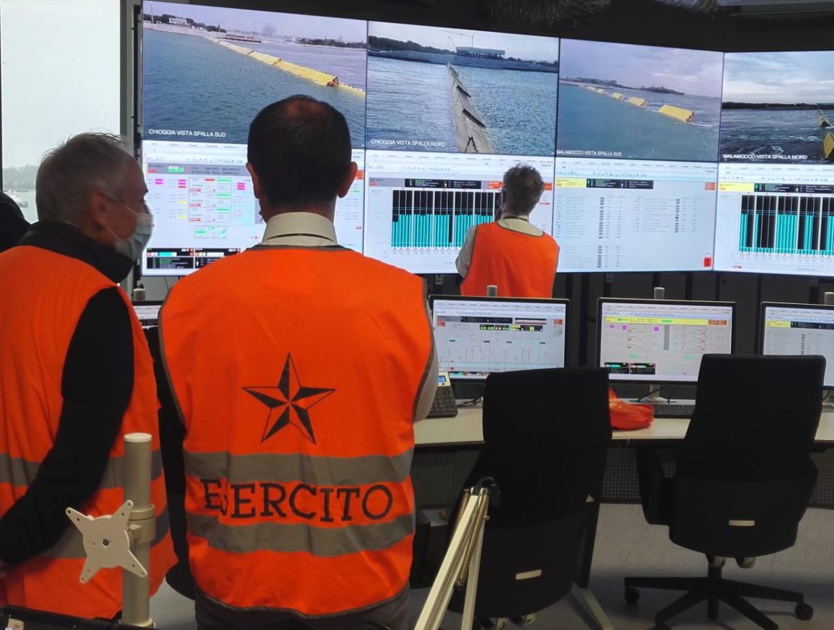 Galleria foto 'Un anno con l’Esercito Italiano' - foto 22