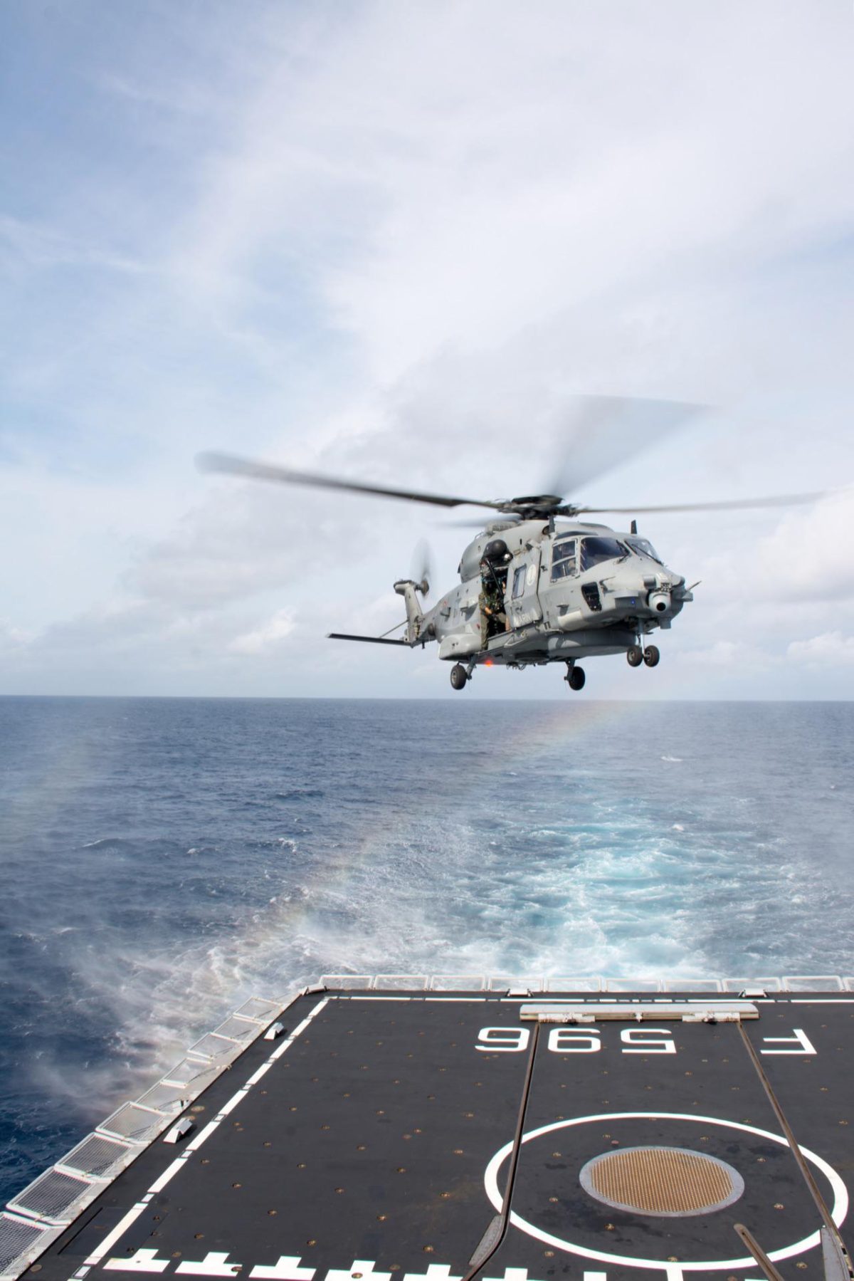 Galleria foto 'La missione anti-pirateria della Fregata Martinengo – foto' - foto 6