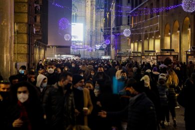 Natale e Covid: divieti e permessi. Le ipotesi del governo