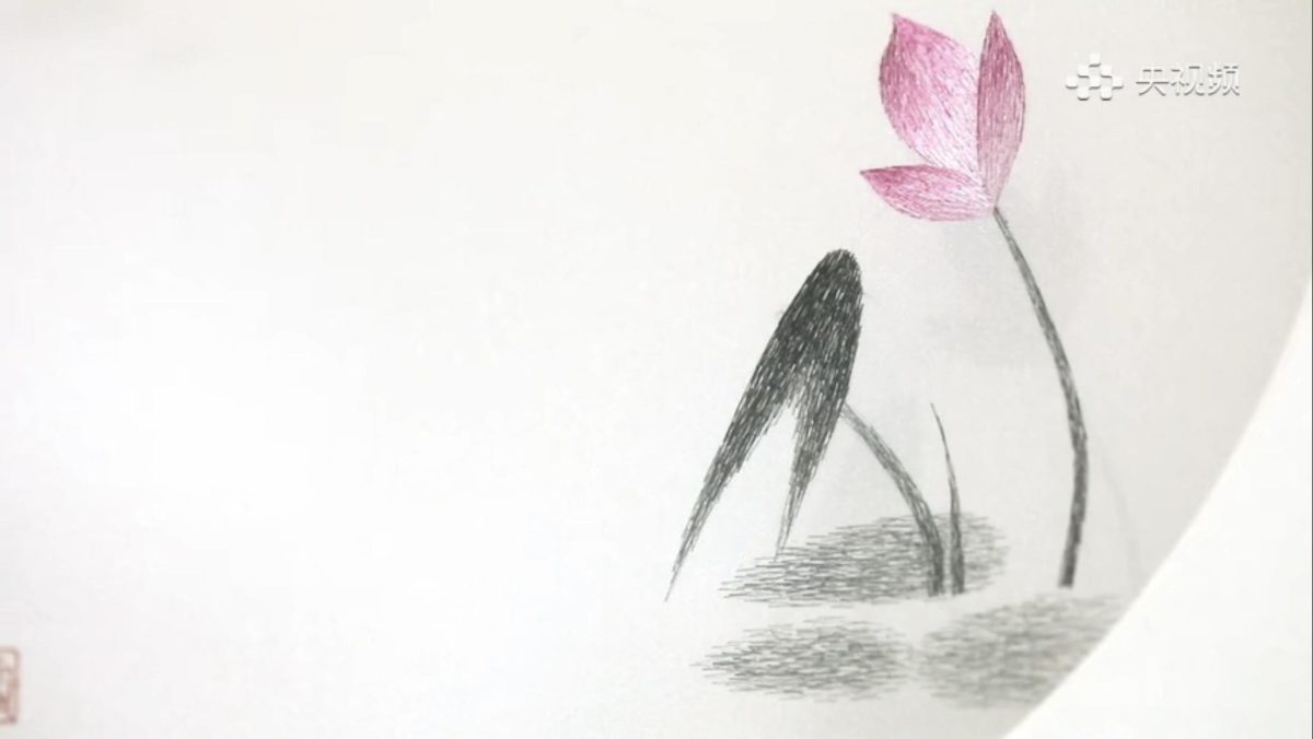 Galleria foto 'Il ricamatore Zhang Xue: fantasia di luci e ombre con ago e filo' - foto 6