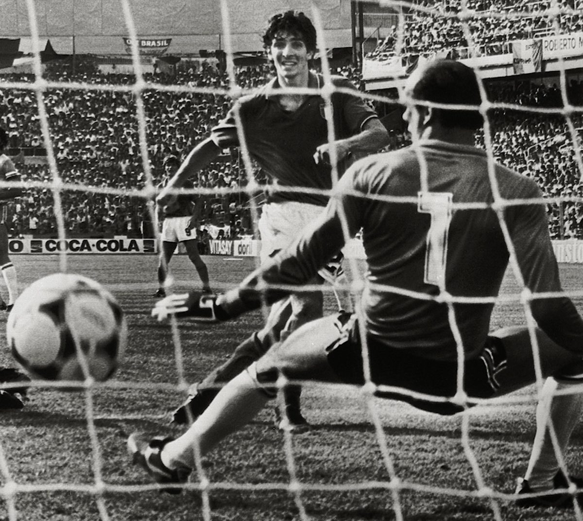 Galleria foto 'Morto Paolo Rossi, l’uomo dei Mondiali di Spagna del 1982' - foto 3