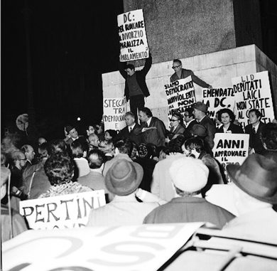 La Legge sul Divorzio ha 50 anni, e in Italia ci sono ancora mille problemi