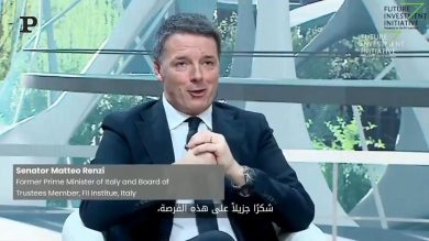 Renzi in Arabia Saudita elogia Bin Salman: “Qui è un nuovo Rinascimento” | video