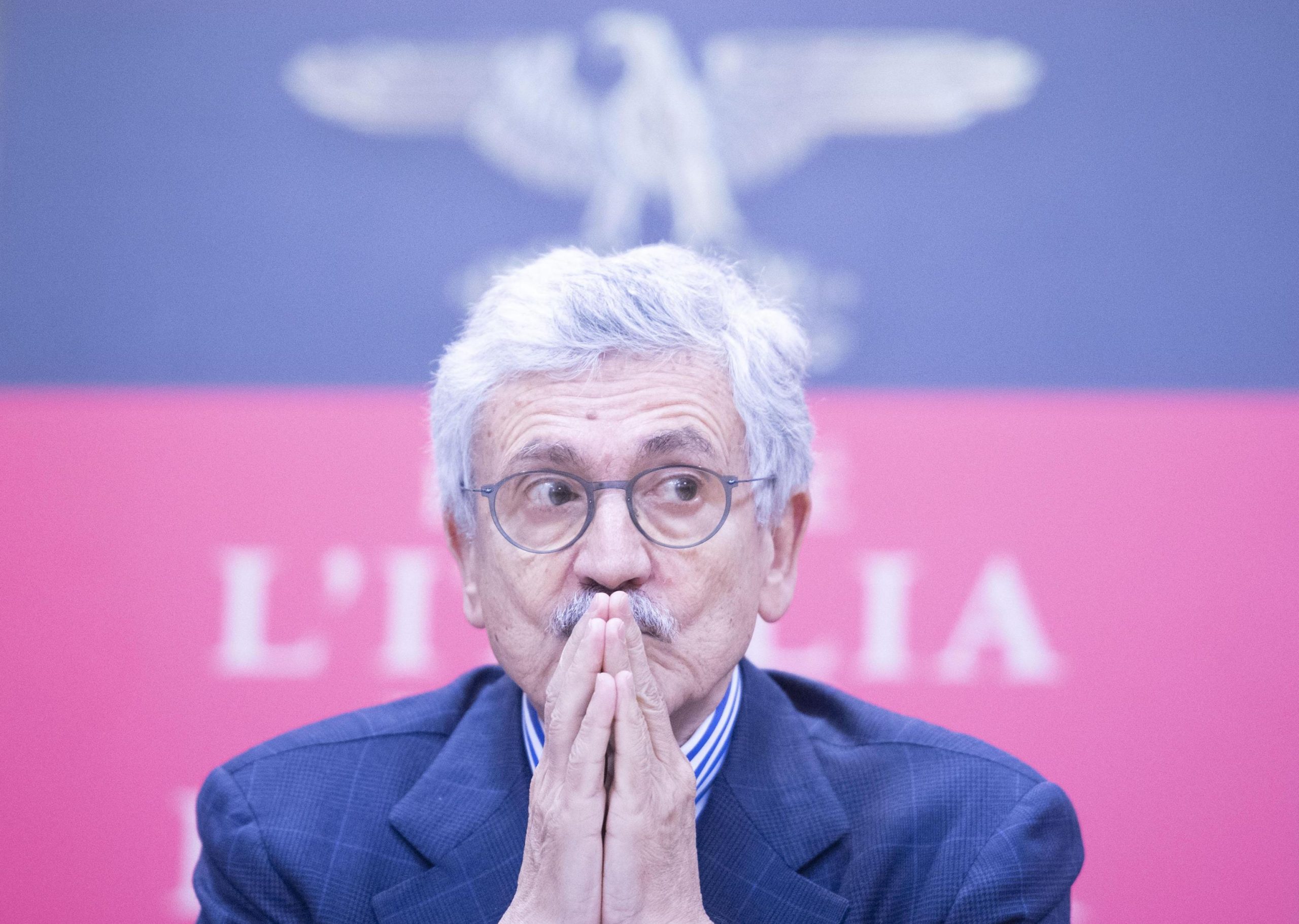 D’Alema snobba la crisi di governo. È in Africa. «Aiuto le imprese italiane»