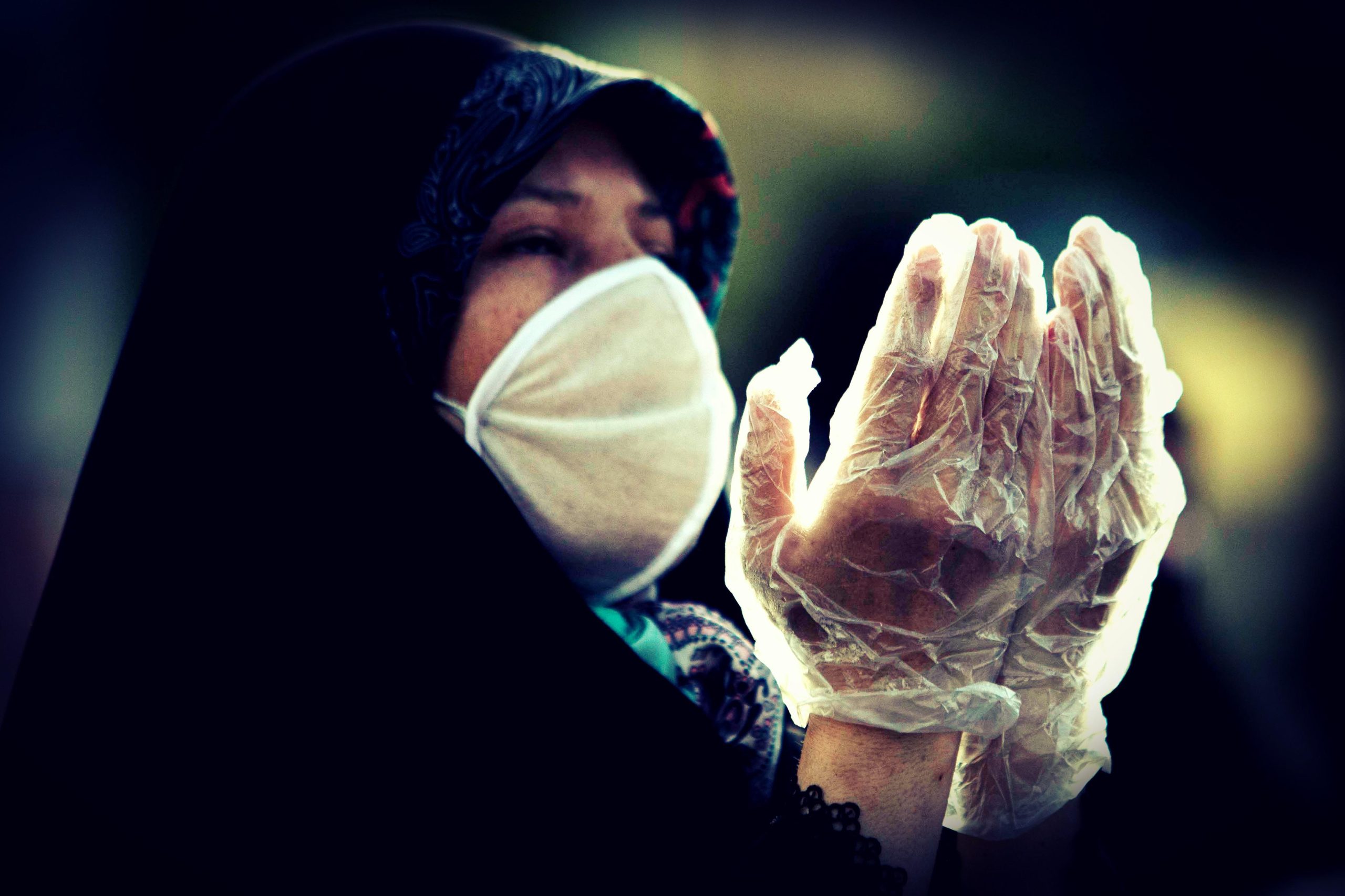 L’Iran al collasso cerca accordi a ogni costo