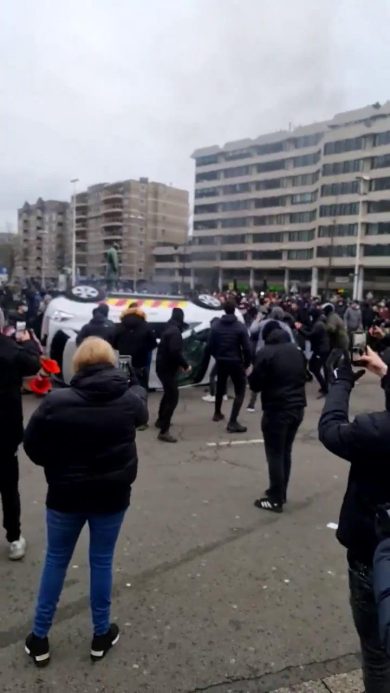 Eindhoven, scontri alle manifestazioni contro le misure anti Covid