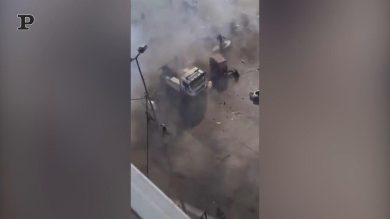 Iraq, attentato suicida nel centro di Baghdad: almeno 13 morti | video