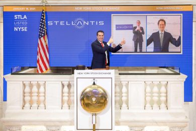 I mercati promuovono Stellantis