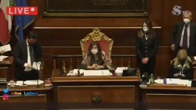 Crisi di Governo, scoppia il caso Ciampolillo: chiede di votare sul filo della chiusura | video