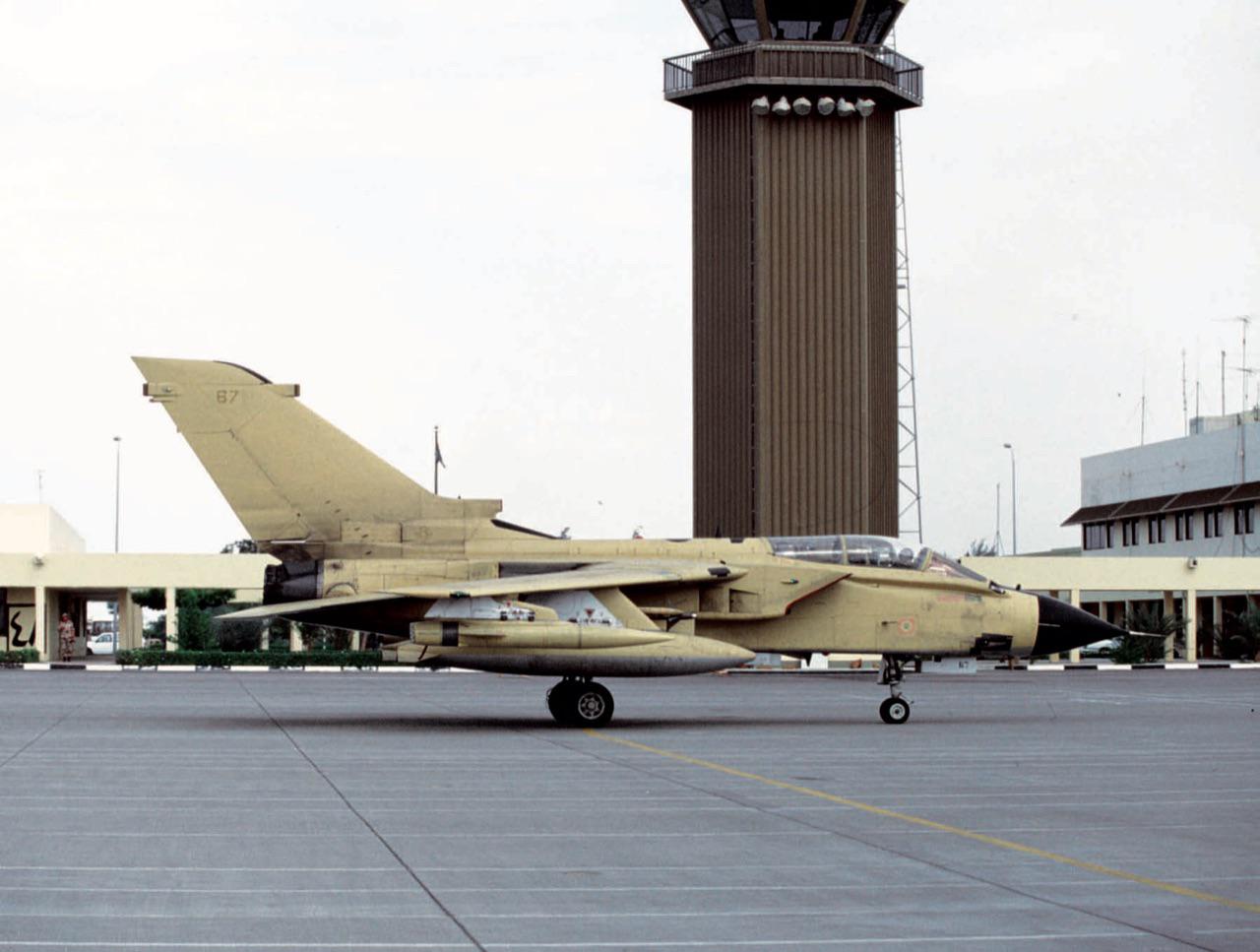 Operazione Locusta: L’ Aeronautica Militare Italiana e la prima guerra del Golfo Operazione Locusta: L’ Aeronautica Militare Italiana e la prima guerra del Golfo