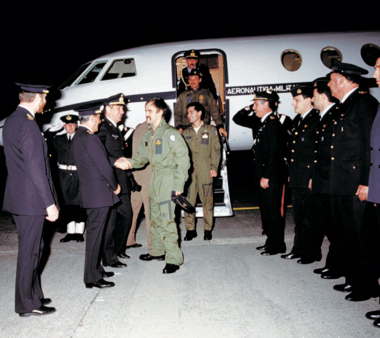 Operazione Locusta: L’ Aeronautica Militare Italiana e la prima guerra del Golfo Operazione Locusta: L’ Aeronautica Militare Italiana e la prima guerra del Golfo