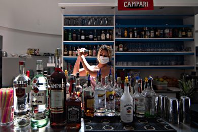 Il 30 per cento di bar e ristoranti rischia il fallimento