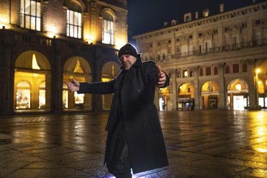 Vasco Rossi: “Una canzone d’amore buttata via” sbanca le classifiche