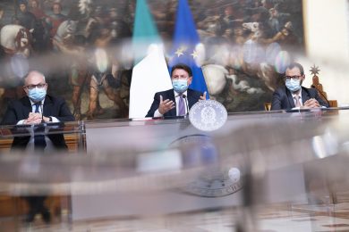 L’Ocse boccia Conte ed i suoi bonus