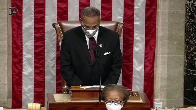 Usa, “Amen e Awoman”: la gaffe del pastore al Congresso Usa | video