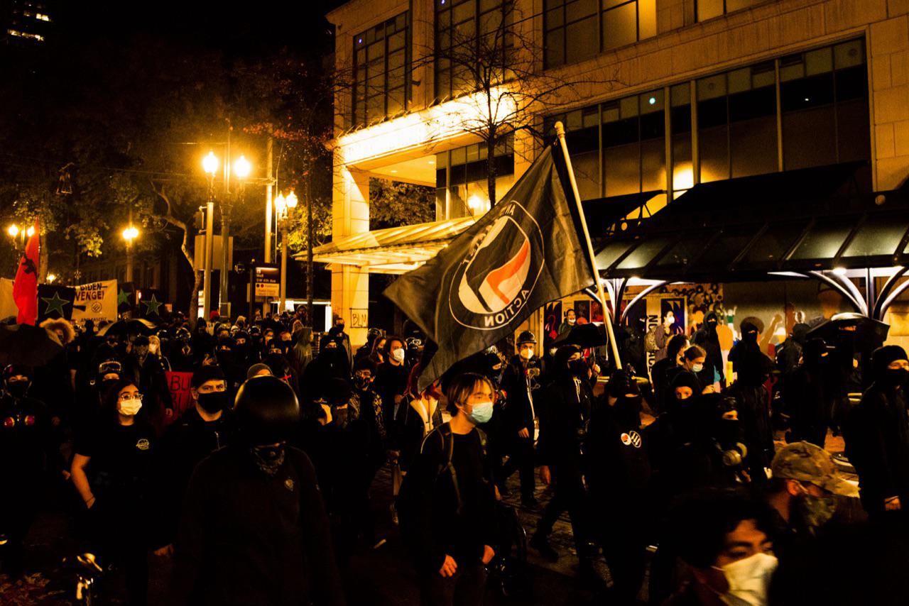 I Clown Bloc che fanno paura all’America