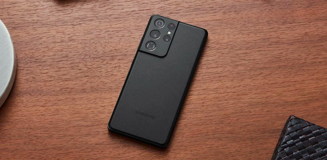 Ma vale veramente la pena spendere più di 1.000 euro per uno smartphone?