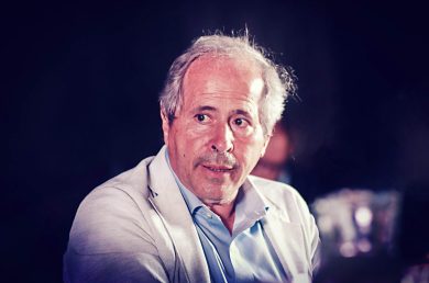 Crisanti: «Un altro lockdown non basta. Occorre monitorare le varianti e fare tamponi»