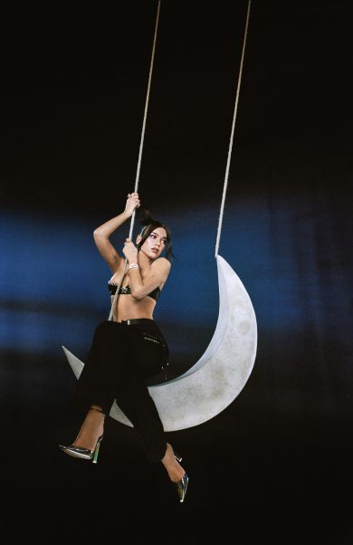 Dua Lipa, la popstar dei record torna con “We’re good”