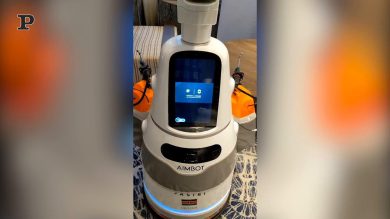 Kenya, robot contro la pandemia da Covid-19 | video