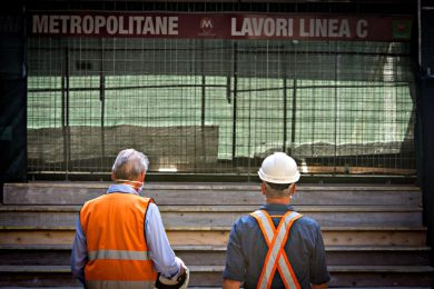 Nell’Italia delle 744 opere bloccate