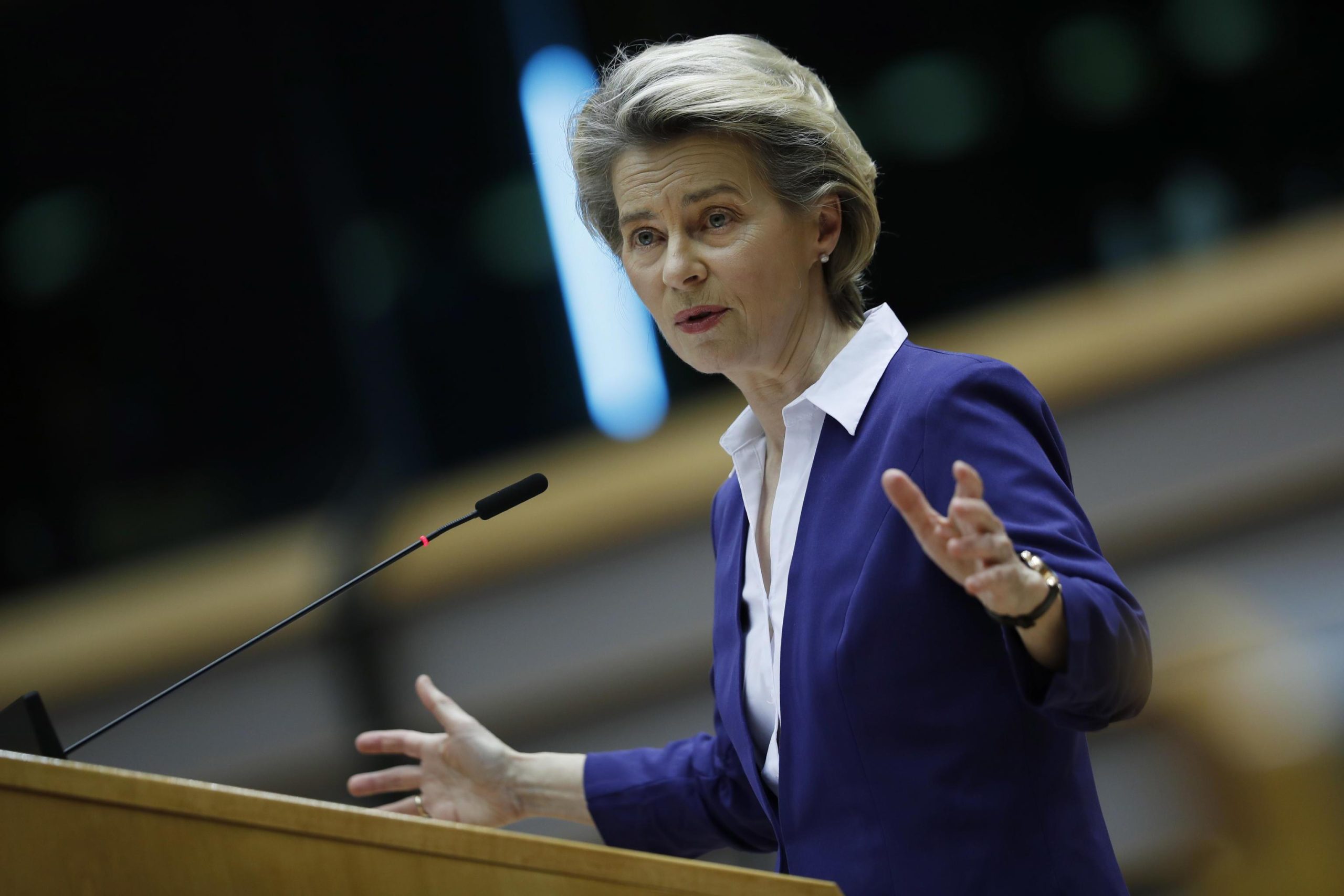 La sconfitta di Ursula Von der Leyen sui vaccini