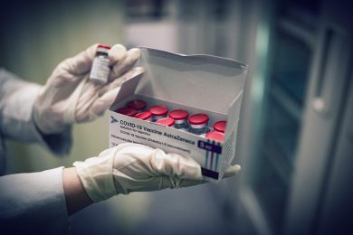 I vaccini sono l’unica strada (sicura)