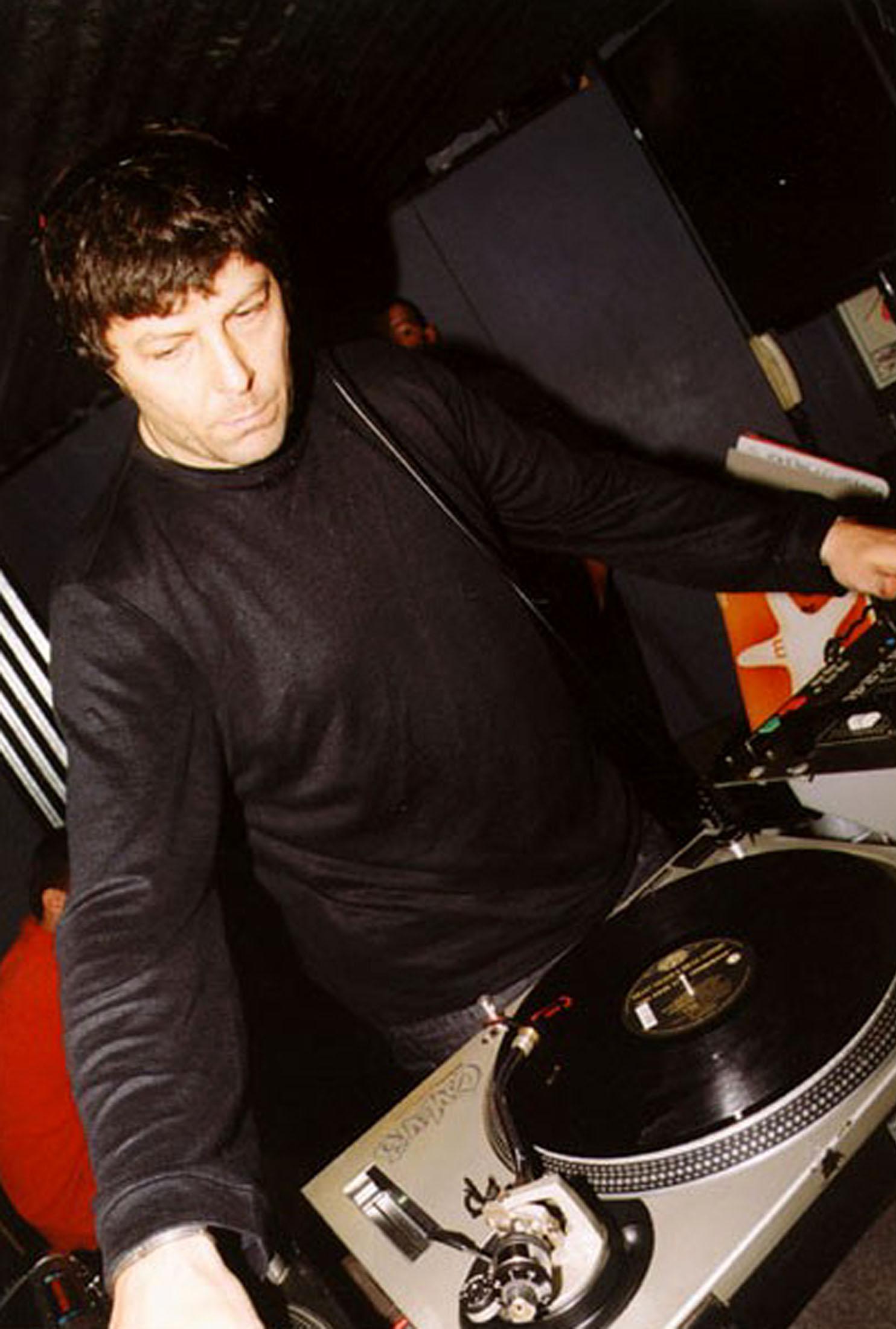 Addio a Claudio Coccoluto, il maestro dei deejay italiani Addio a Claudio Coccoluto, il maestro dei deejay italiani