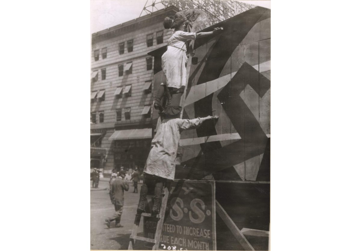Galleria foto 'Donne artiste della mimetizzazione nella Grande Guerra' - foto 3