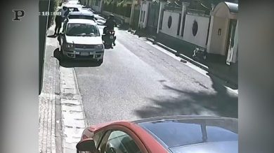 Rubano un Suv da 45mila euro in 30 secondi | video