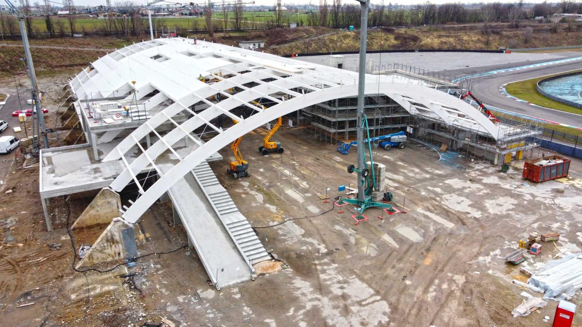 Galleria foto 'GBPA Architects presenta il Porsche Experience Center' - foto 4