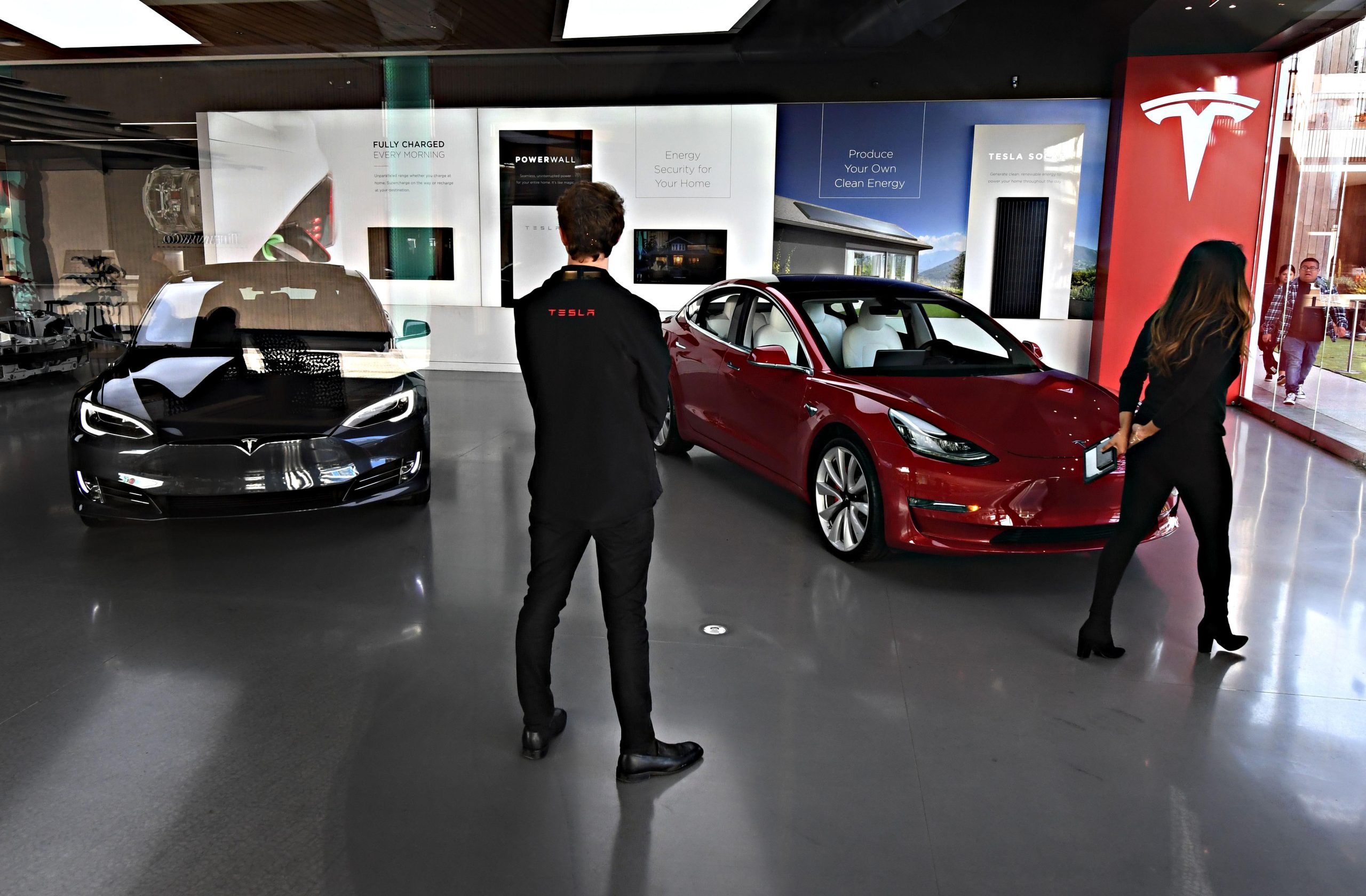 Le regole dell’usato per le auto elettriche