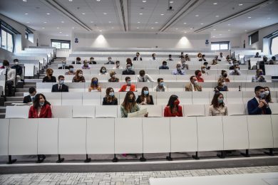 Le difficoltà dell’Università a distanza (che domani non riapre)