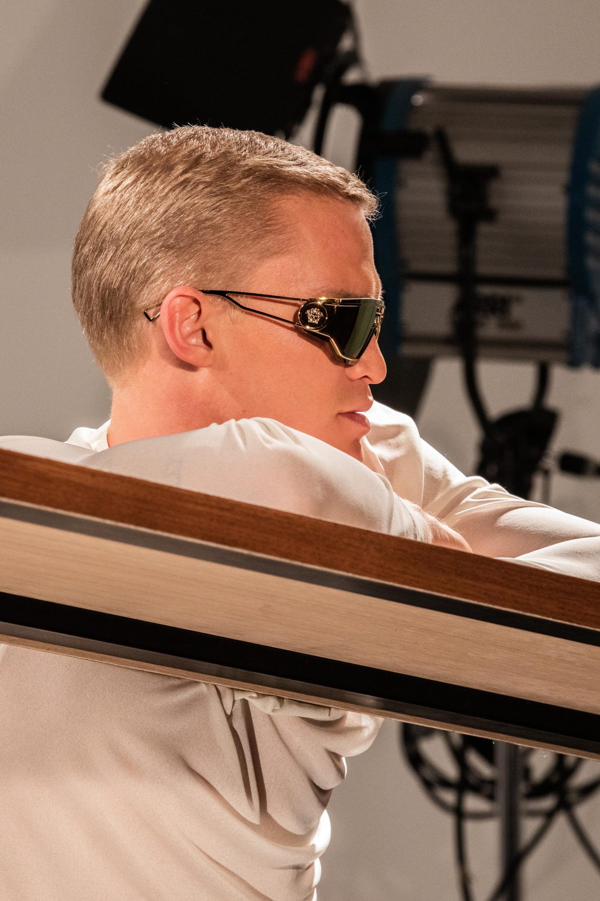 Galleria foto 'Cody Simpsons: «Versace è un marchio che infrange le regole, proprio come me»' - foto 6