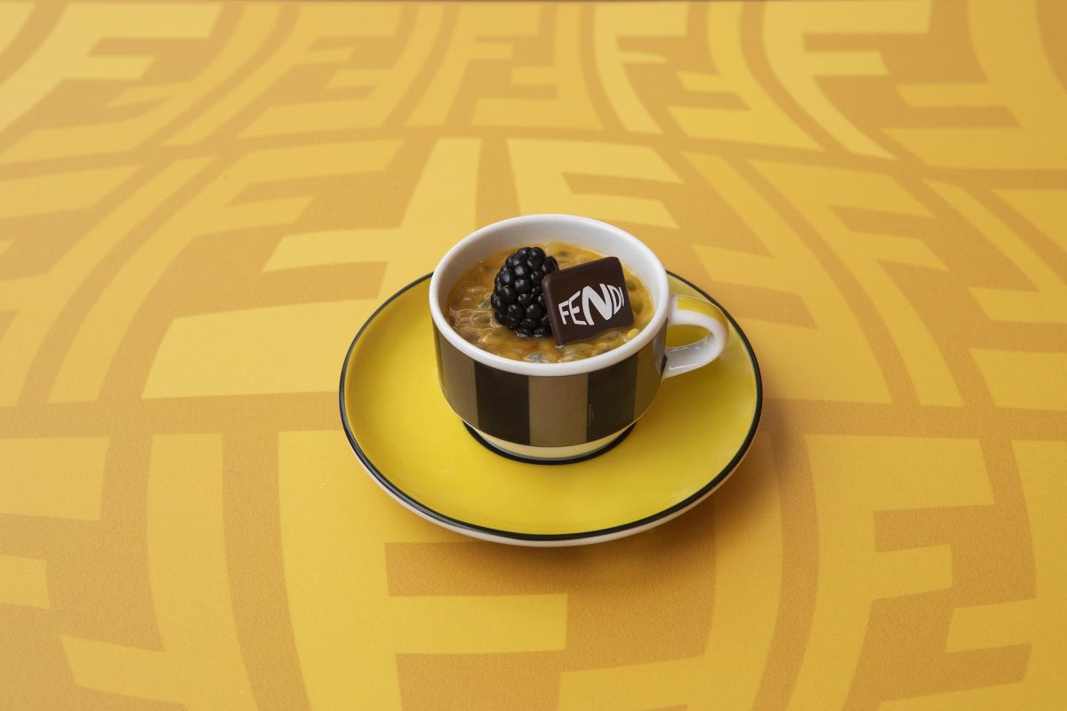 Galleria foto 'Il caffè di Rinascente di Milano si colora grazie a Fendi' - foto 4