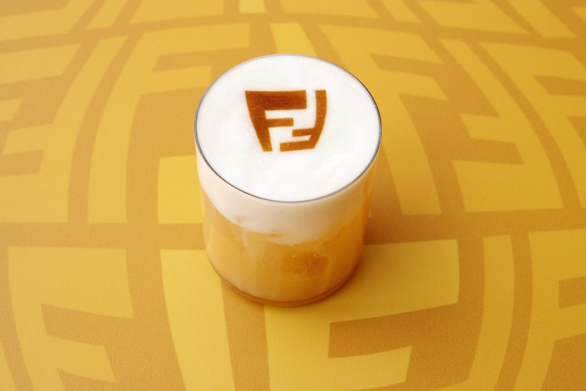 Galleria foto 'Il caffè di Rinascente di Milano si colora grazie a Fendi' - foto 16