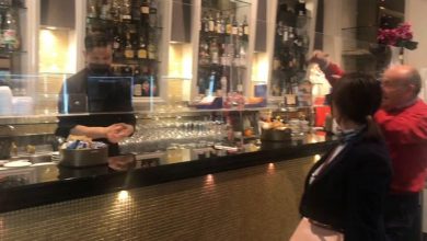 Le pillole di galateo di Petra e Carlo: il caffè al bar